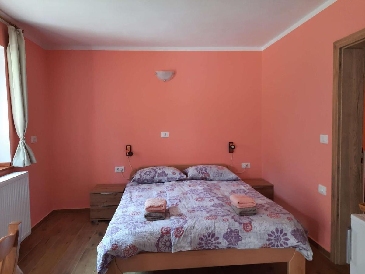 Apartment Pretner, Lepena Soča Exteriör bild